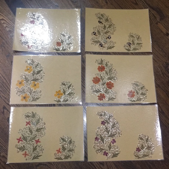 Place Mats - Picture 1 of 8